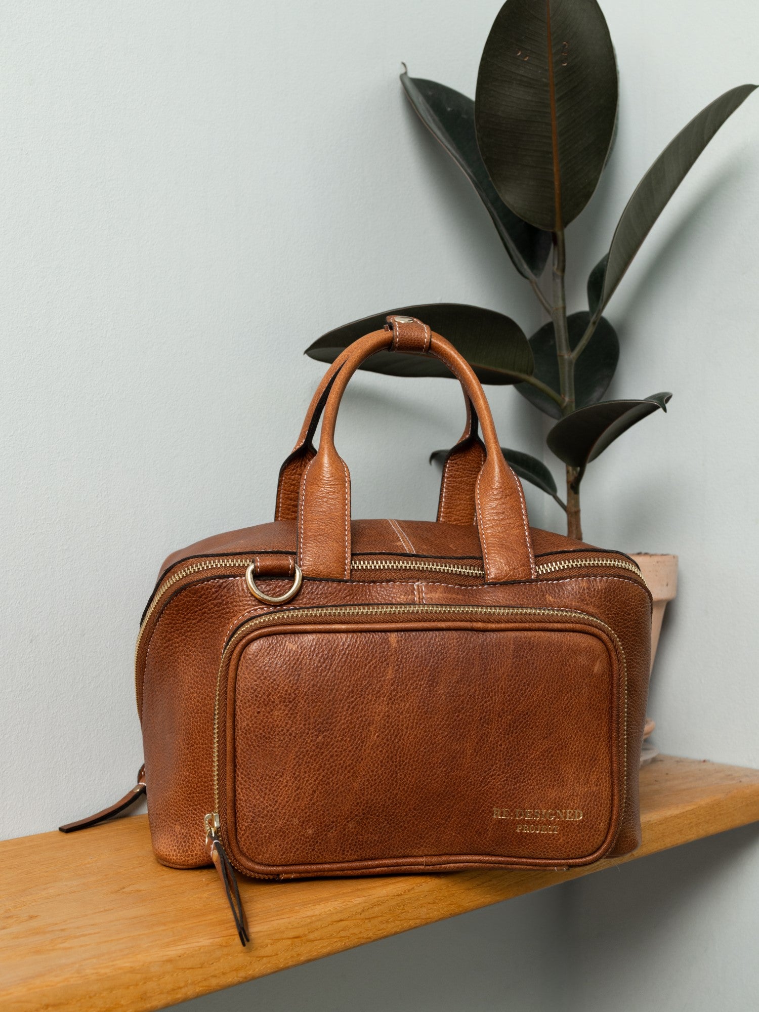 PROJECT Project 39 Organizer Walnut/Gold