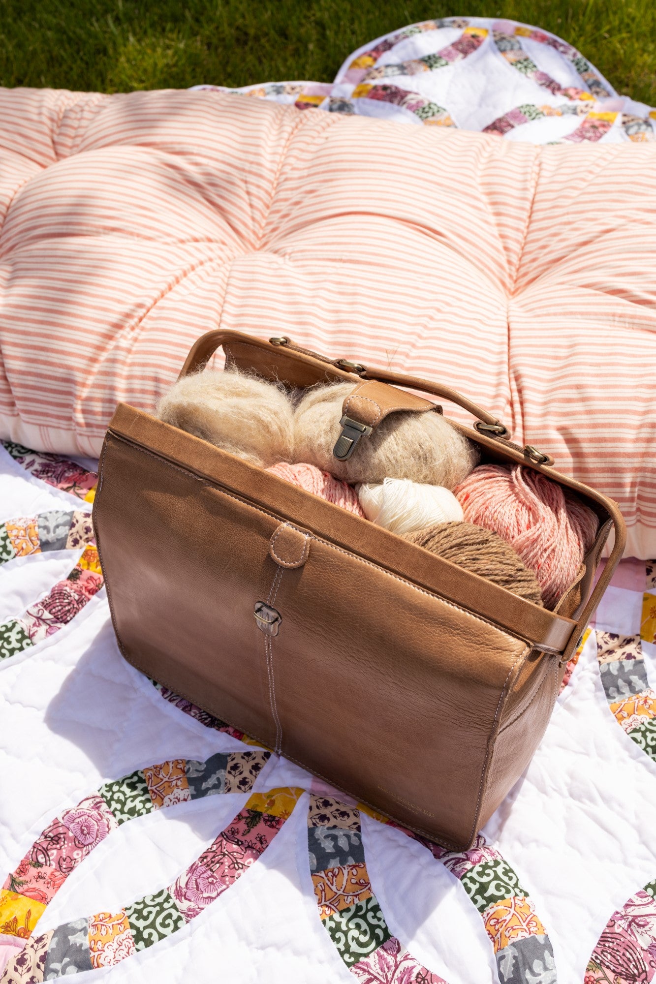 PROJECT Project 98 Crossovers & Carriers Taupe