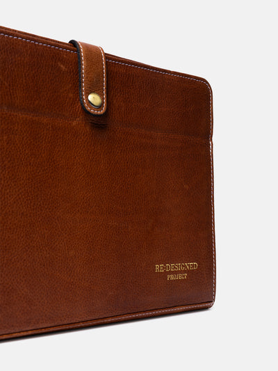 PROJECT Project 137 Cover Walnut