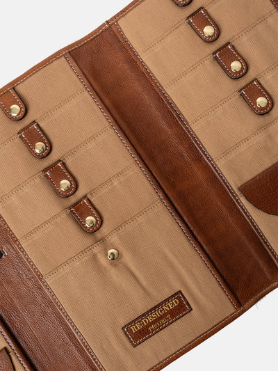 PROJECT Project 82 Needle Case Walnut/Gold