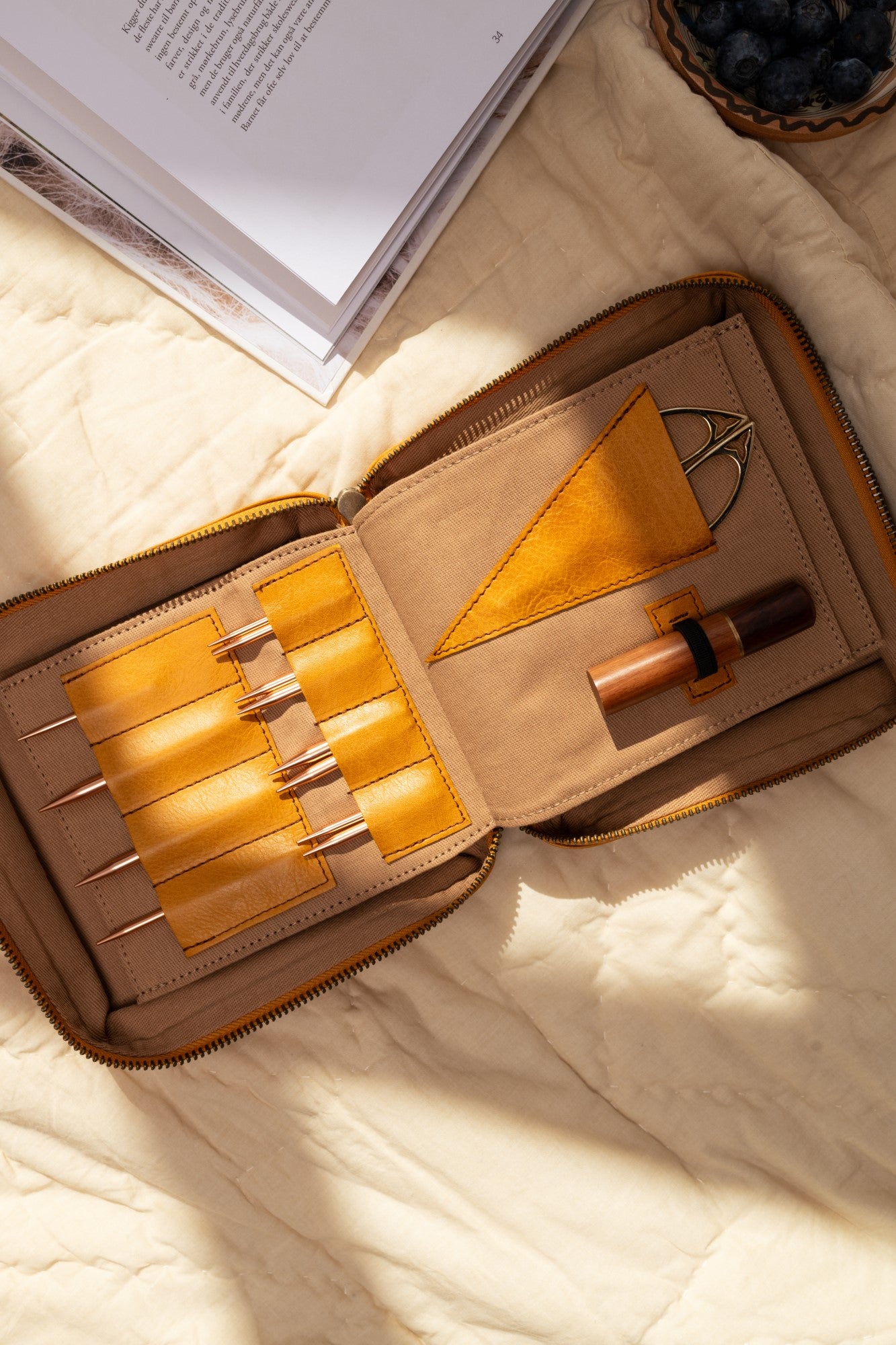 PROJECT Project 83 Needle Case Retro Yellow