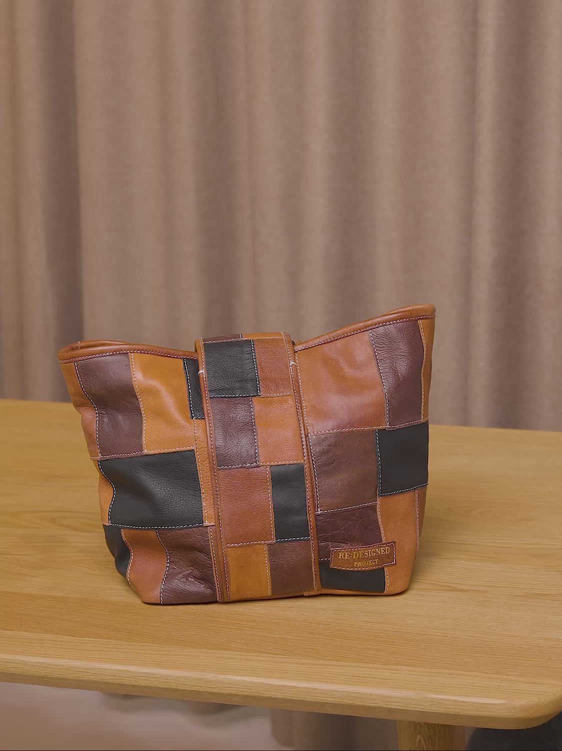 Torn&Cut 81 - Walnut – RE:DESIGNED PROJECT